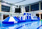 Adventure run blauw/wit 16m waterstormbaan