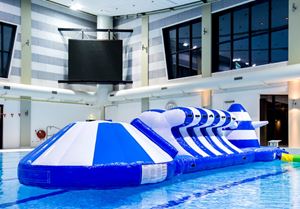Adventure run Blauw-Wit 10m waterstormbaan