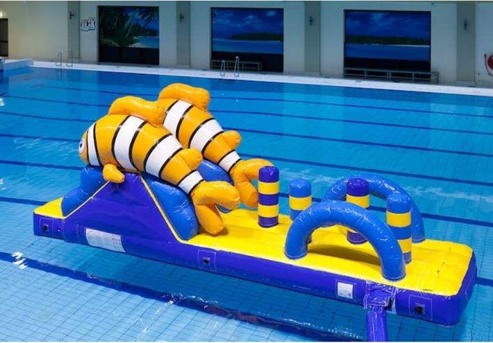 Clownvis run met slide waterstormbaan  7 meter