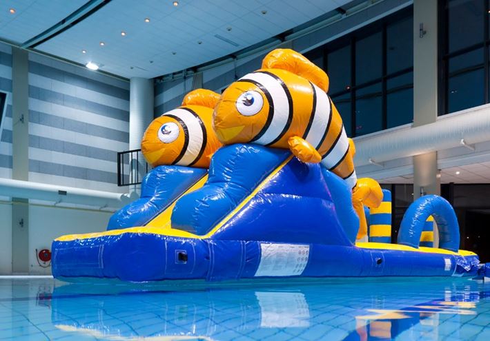 Clownvis run met slide waterstormbaan  7 meter