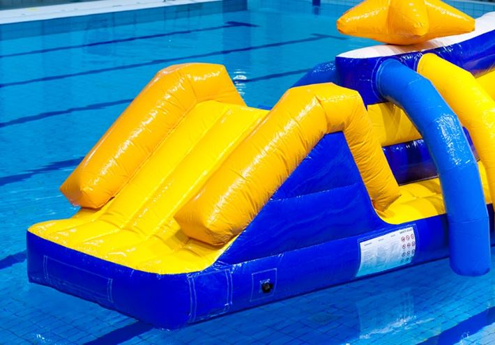 Dubbele Zig Zag Zee waterstormbaan  13 meter