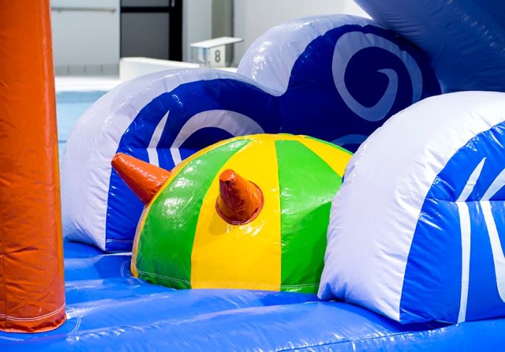 Dolfijnslide waterstormbaan