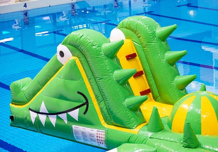 Zwembad run Krokodil waterstormbaan 10 meter