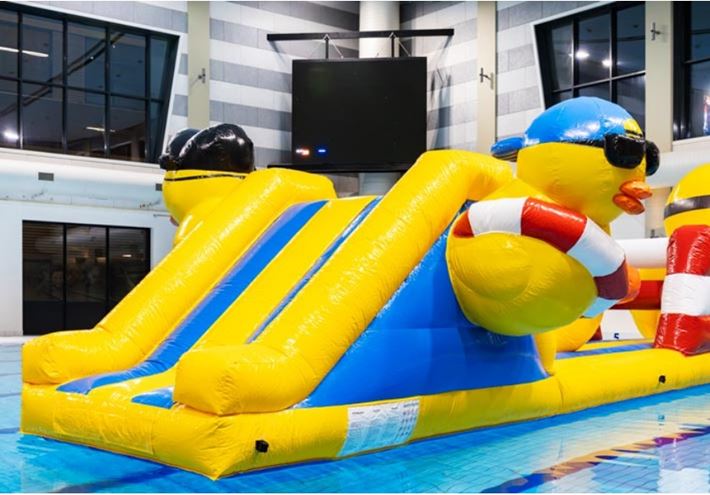 Zwembad Run Rubber duck waterstormbaan