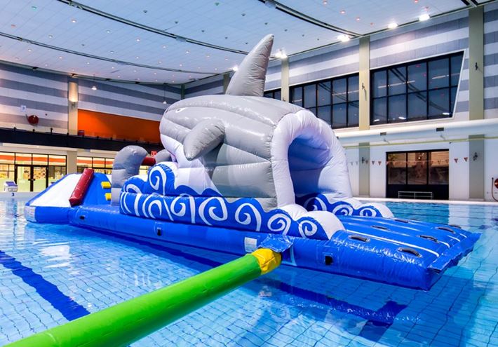 Haaislide waterstormbaan